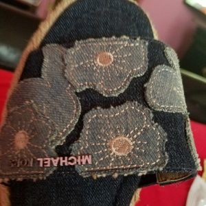 Michael kors sliders women size 7.5